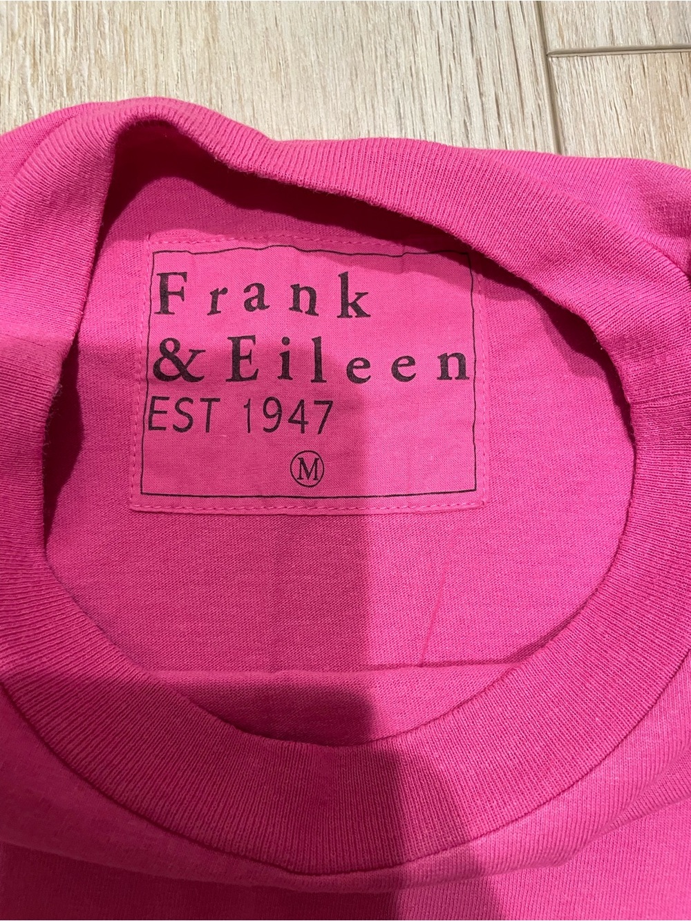 Frank & Eileen Classic Short-Sleeve Crewneck Dress in Bright Pink size medium - Picture 4 of 6